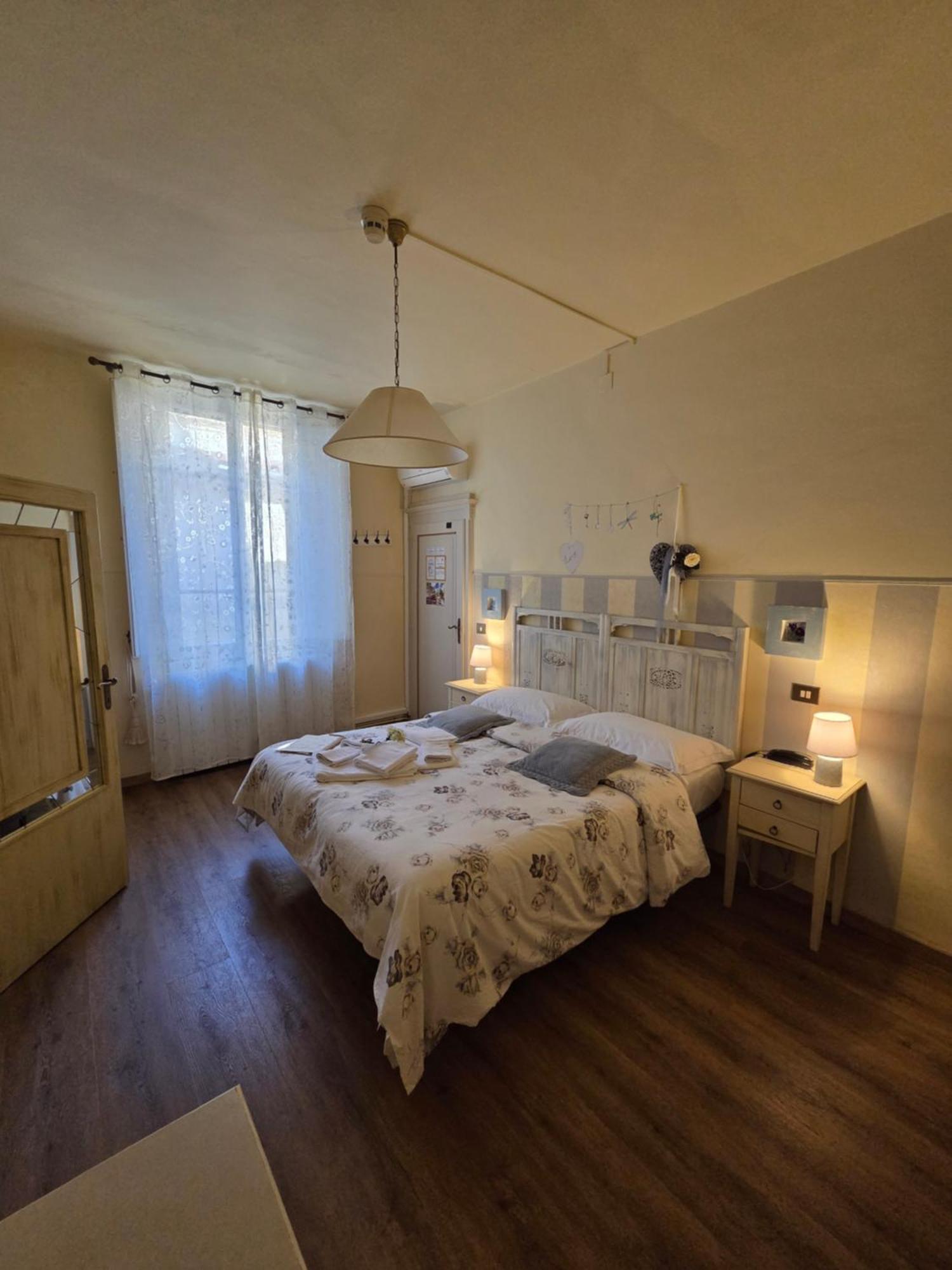 Albergo Etruria Volterra Exterior photo
